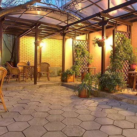 Boutique Rose Diplomatique 3* Skopje
