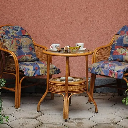 Boutique Rose Diplomatique 3*