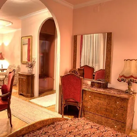 Boutique Rose Diplomatique Skopje