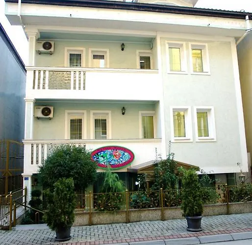 Boutique Rose Diplomatique 3*