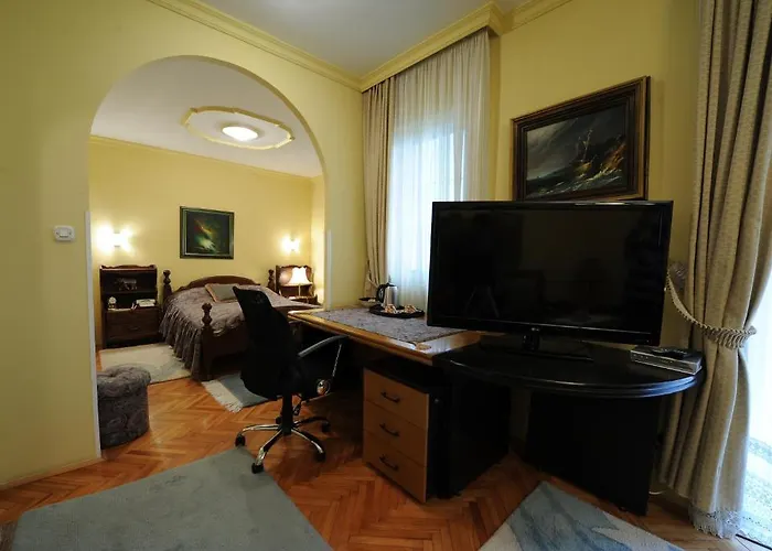 Boutique Rose Diplomatique 3*