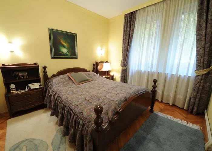 Boutique Rose Diplomatique Hotel