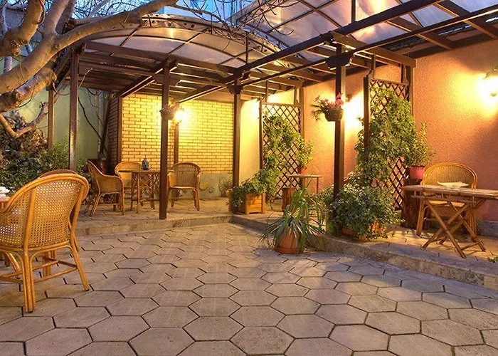 Boutique Rose Diplomatique 3* Skopje